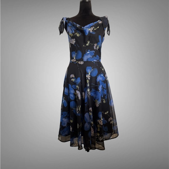 connected apparel Dresses & Skirts - Connected Apparel Blue Floral Fit-and-Flare Dress